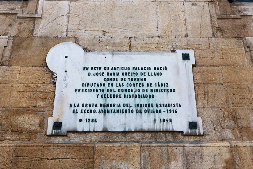 Historia placa fachada